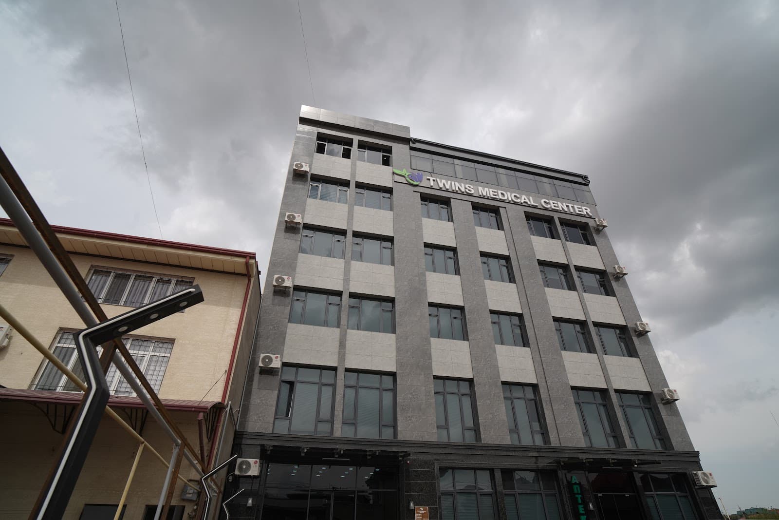 Twins medical center — Photos 1